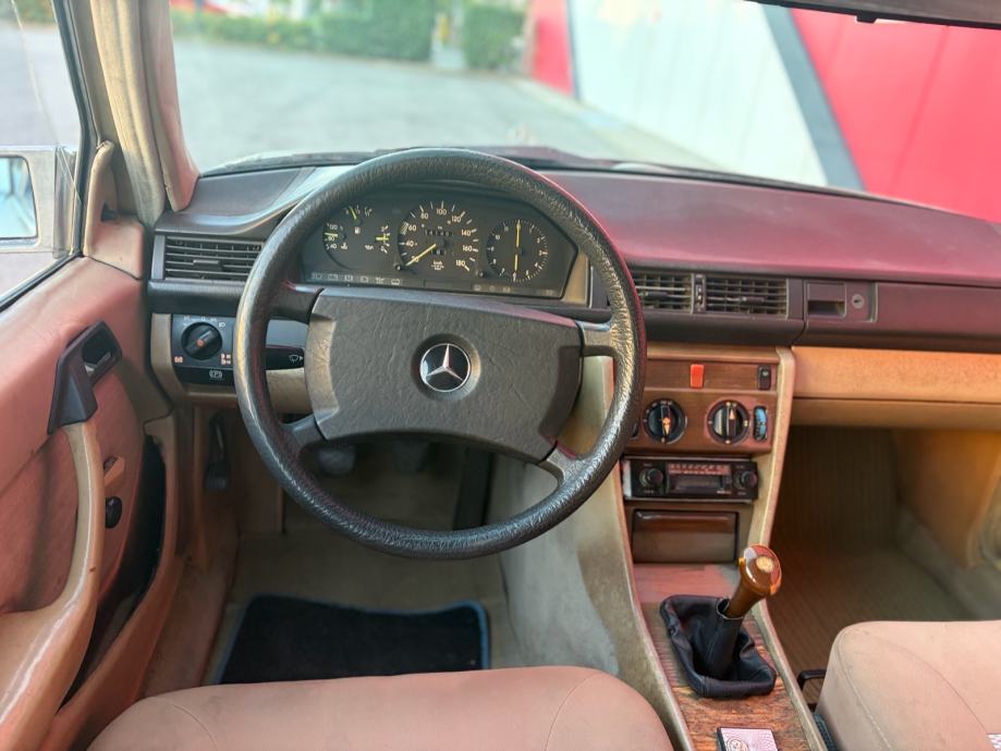 MERCEDES 124 200 D ŠIBER SERVO RADIO ZA VOZIT ODLIČAN!!!!, fotografija 9