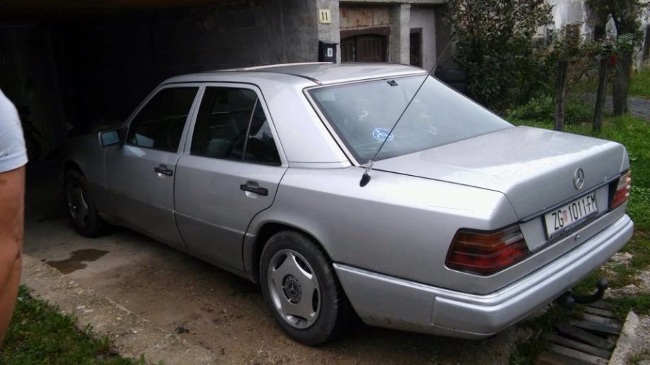 Мерседес 124 200