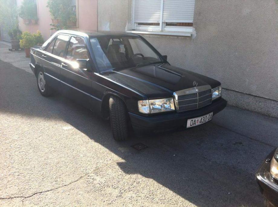 Mercedes 190 1,8 benzin