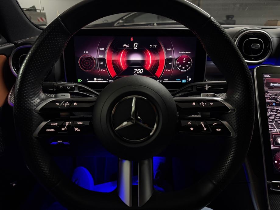 Mercedes 200d AMG Line, fotografija 17