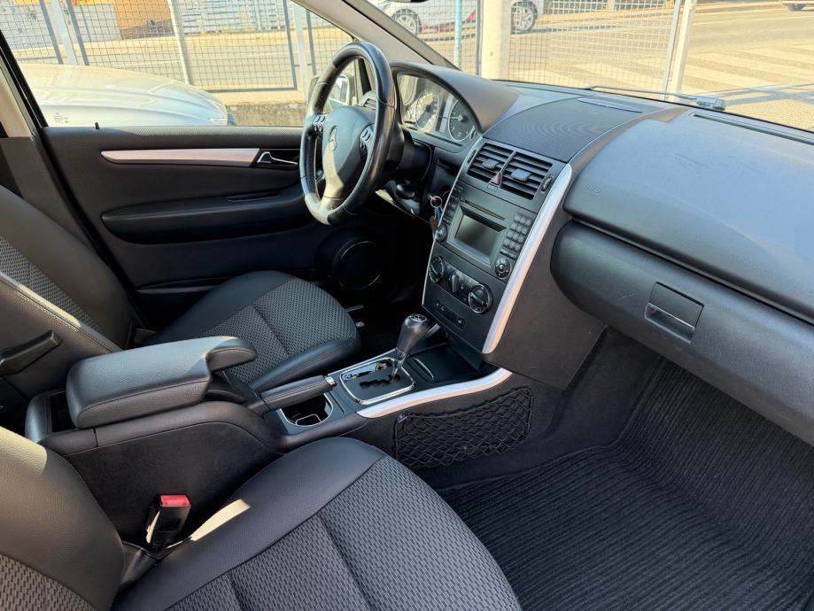 Mercedes A 180 CDI*AVANTGARDE*AUTOMATIK*REGISTRIRAN*, fotografija 8