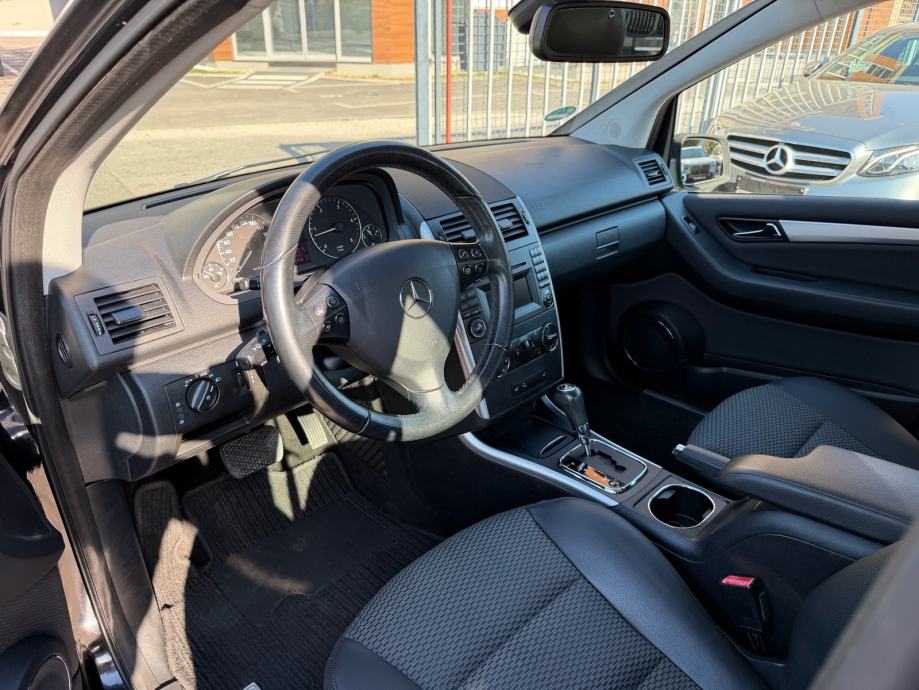 Mercedes A 180 CDI*AVANTGARDE*AUTOMATIK*REGISTRIRAN*, fotografija 7