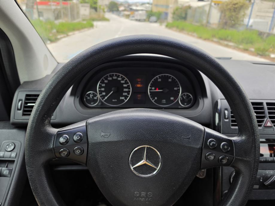 Mercedes- A180 CDI 2.0d 2005g klima, servo, mala potrošnja, fotografija 15