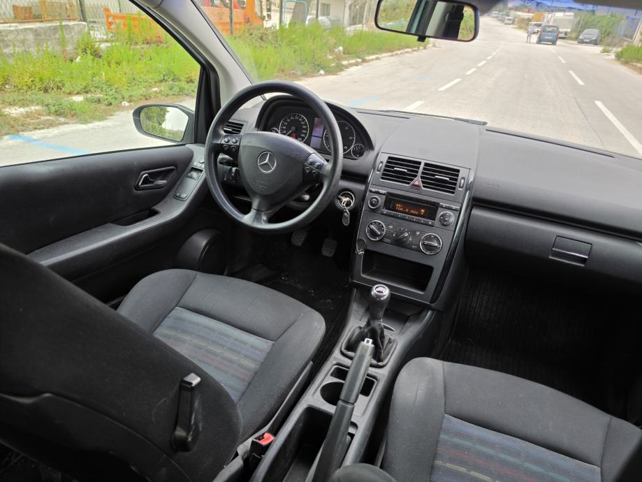 Mercedes- A180 CDI 2.0d 2005g klima, servo, mala potrošnja, fotografija 13