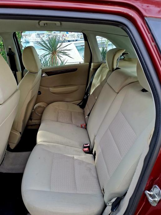 Mercedes B 200 CDI **Aut./F1**reg.04.mj."27.g**1777€**, fotografija 9