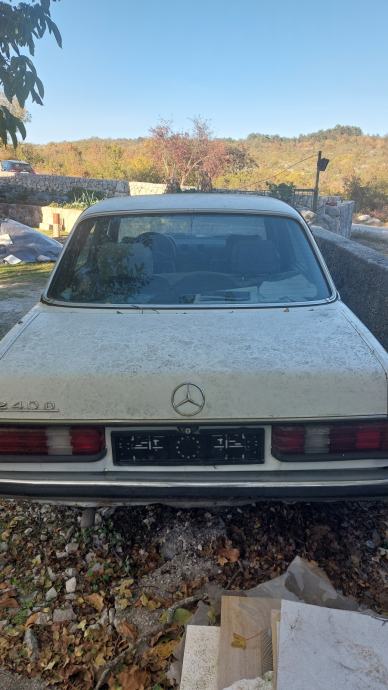 Mercedes-Benz 123 240, pogled izvana - slika 2