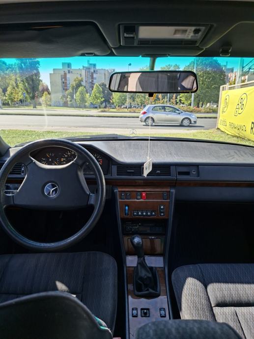 Mercedes-Benz 124 200 E, fotografija 6