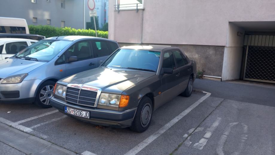 Mercedes-Benz 124 200 E, fotografija 4