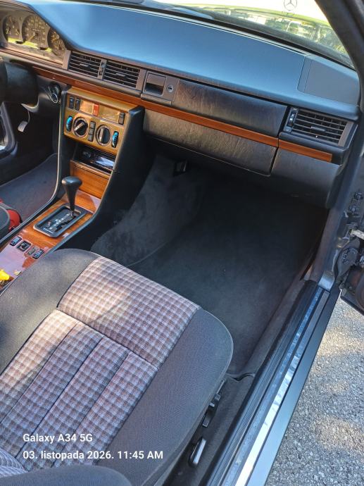 Mercedes-Benz 124 230 automatik,coupe, fotografija 18