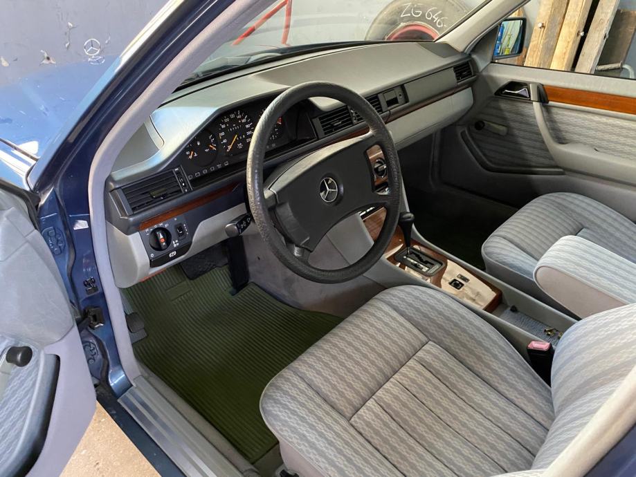 Mercedes-Benz 124 230 automatik, fotografija 9