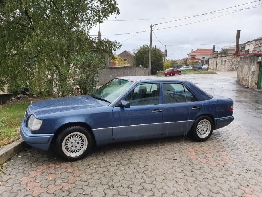 Мерседес 124 1993
