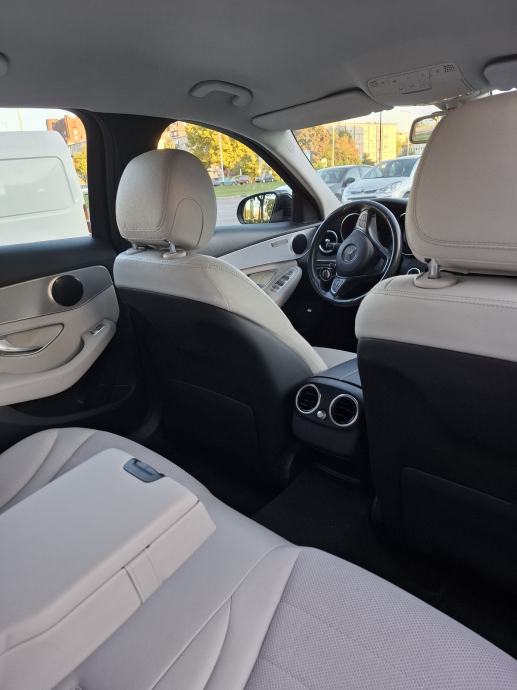 Mercedes-Benz C klasa 2017 god diesel, fotografija 15