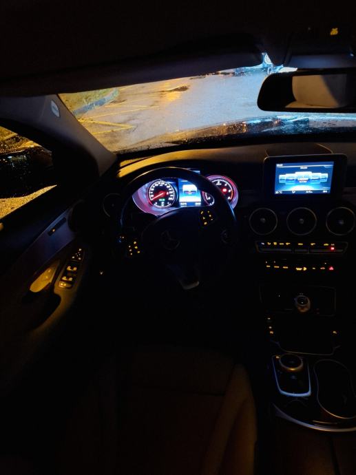 Mercedes-Benz C klasa 2017 god diesel, fotografija 13