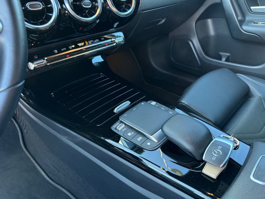 Mercedes-Benz A 180 d automatik, fotografija 10