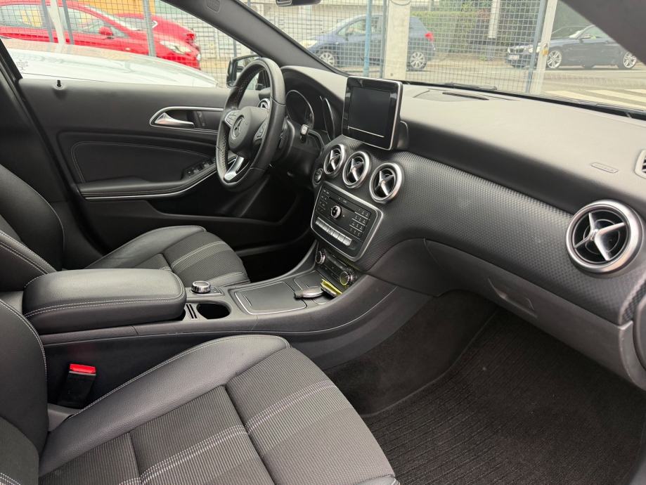 Mercedes-Benz A 180d Urban **AUTOMATIK**, fotografija 10