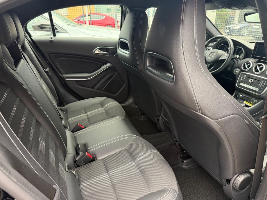 Mercedes-Benz A 200d **STYLE**FACELIFT**AUTOMATIK**, fotografija 11