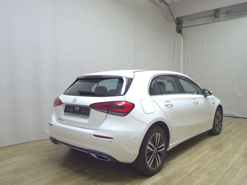 Mercedes-Benz A 250 e automatik Progressive • Full LED • digitalni ins, pogled izvana - slika 4