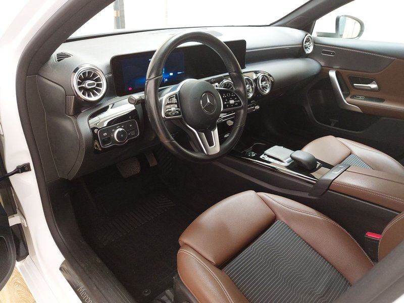 Mercedes-Benz A 250 e automatik Progressive • Full LED • digitalni ins, fotografija 6
