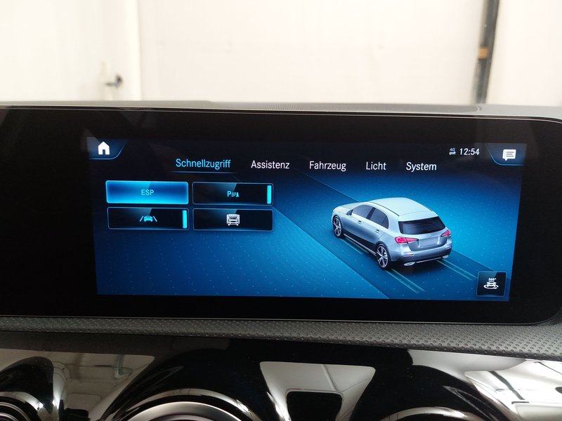Mercedes-Benz A 250 e automatik Progressive • Full LED • digitalni ins, fotografija 19