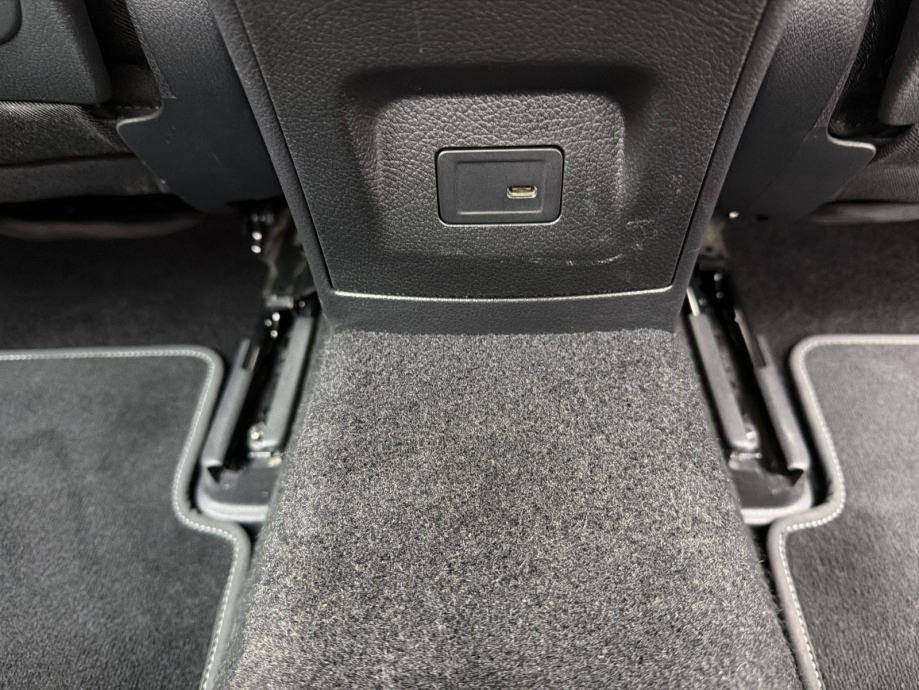 MERCEDES-BENZ A-CLASS 2022 • PREMIUM jamstvo • AutoZubak Rabljena, fotografija 20