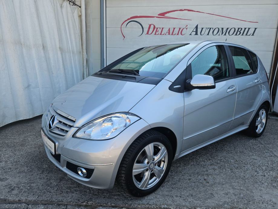 Mercedes-Benz A Class Limousine A 180 AVANTGARD,AUTOMATIK,ODLIČNO STAN, pogled izvana - slika 2