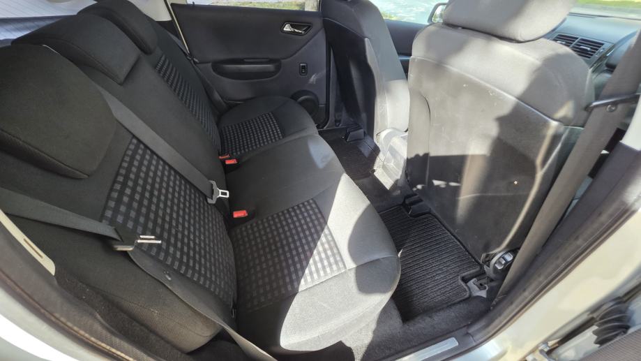 Mercedes-Benz A-klasa 160, BLUE EFFICIENCY, 1.vl, klima, TOP STANJE..., fotografija 17