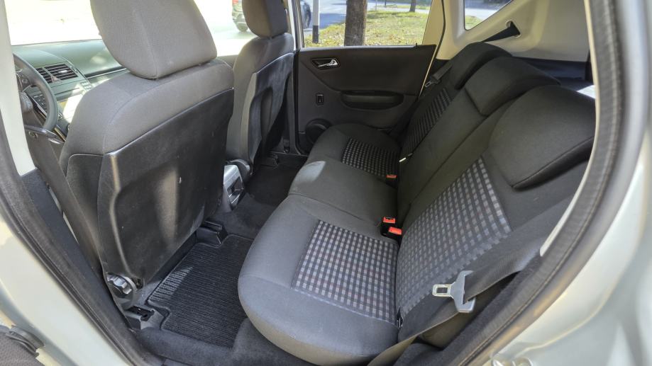 Mercedes-Benz A-klasa 160, BLUE EFFICIENCY, 1.vl, klima, TOP STANJE..., fotografija 16