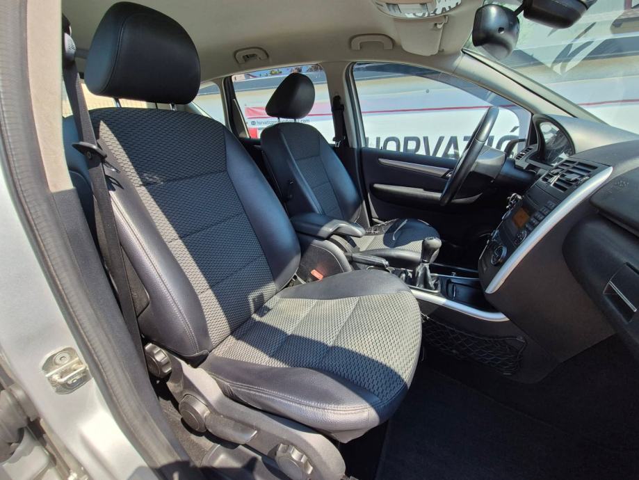 Mercedes-Benz A-klasa 160 CDI BlueEfficiency,servisiran,odličan, fotografija 11