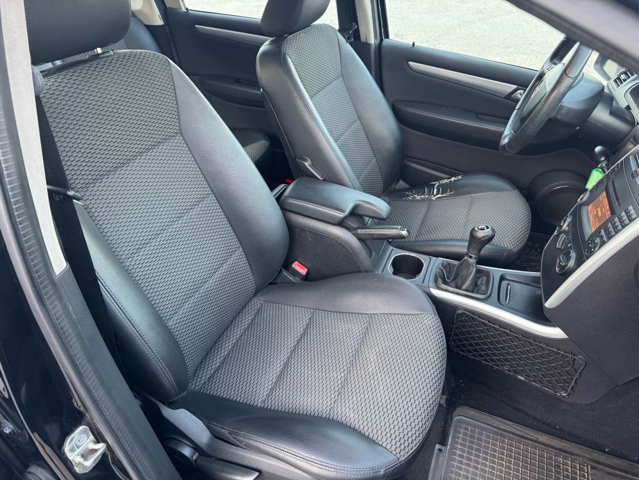 Mercedes-Benz A-klasa 160 CDI, KLIMA, fotografija 11