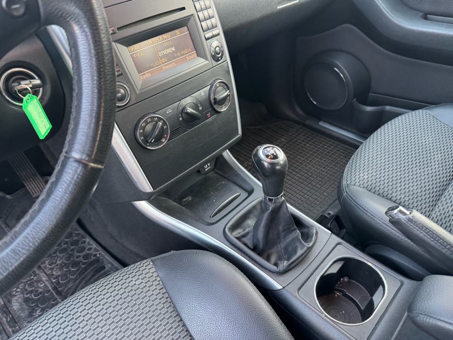 Mercedes-Benz A-klasa 160 CDI, KLIMA, fotografija 13