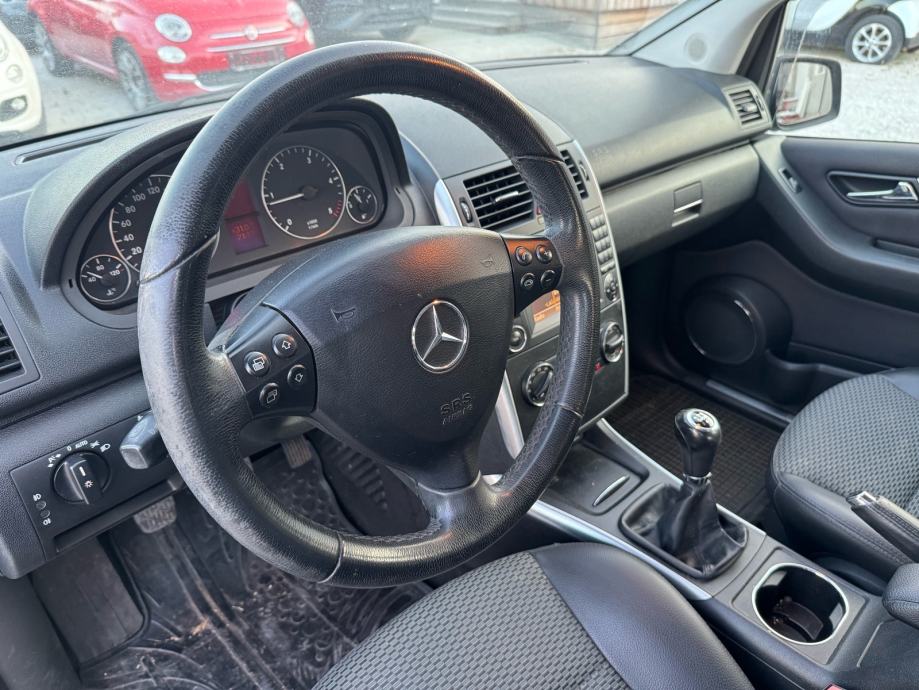 Mercedes-Benz A-klasa 160 CDI, KLIMA, fotografija 8