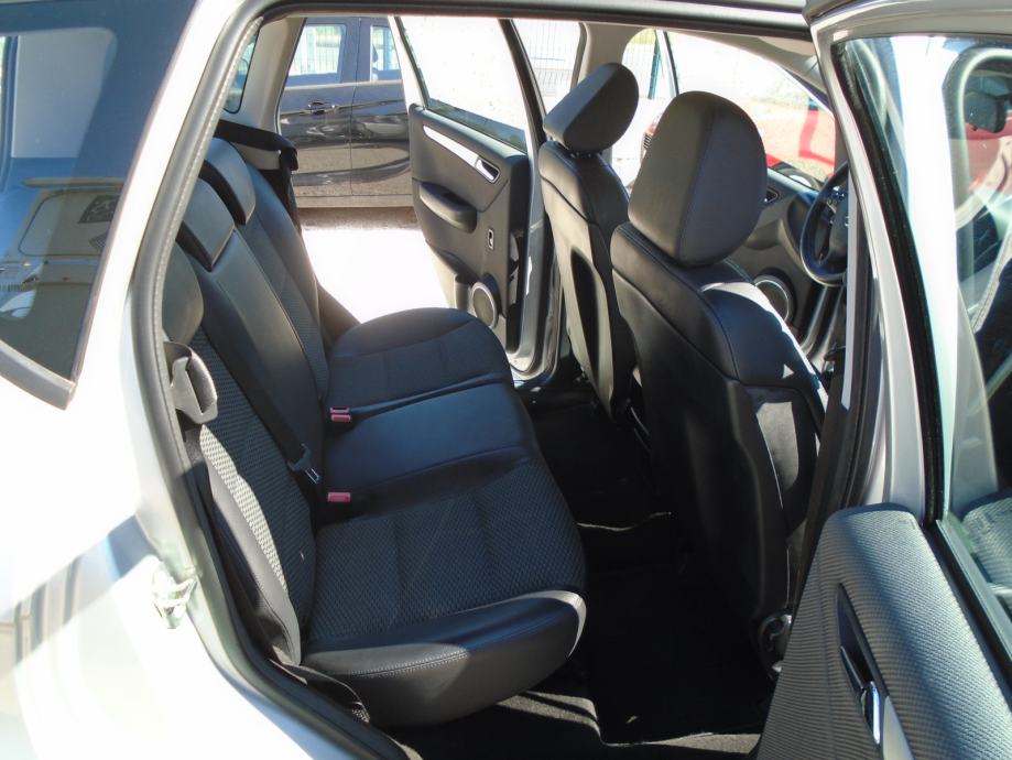 Mercedes-Benz A-klasa 160 CDI PREMIUM AUTOMATIC, fotografija 12