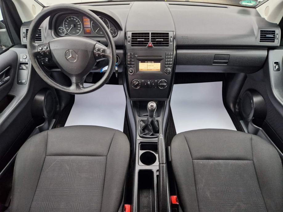 Mercedes-Benz A-klasa 160, fotografija 14