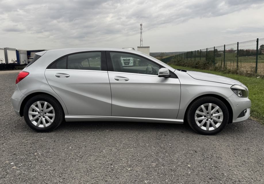 Mercedes-Benz A-klasa 180 automatik, fotografija 8