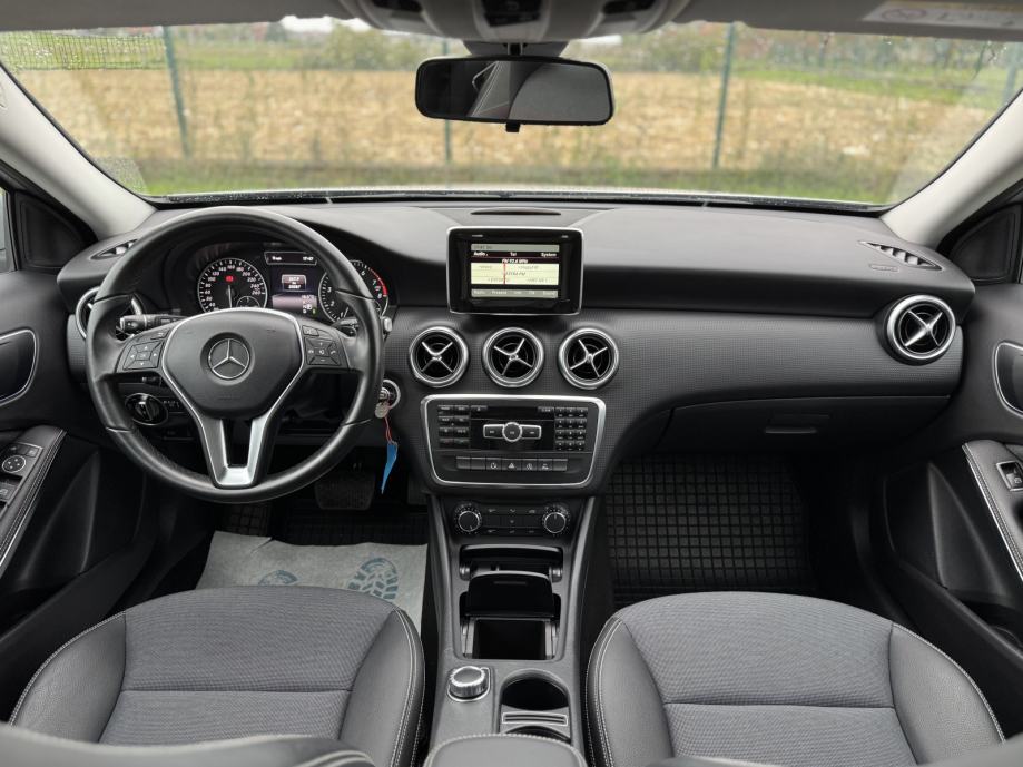 Mercedes-Benz A-klasa 180 automatik, fotografija 11