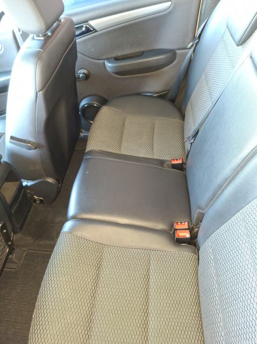 Mercedes-Benz A-klasa 180 CDI AVANTGARDautomatik, fotografija 9