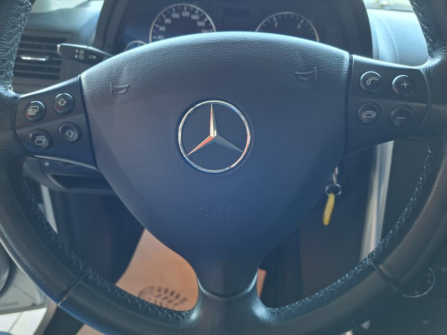 Mercedes-Benz A-klasa 180 CDI AVANTGARDautomatik, fotografija 14
