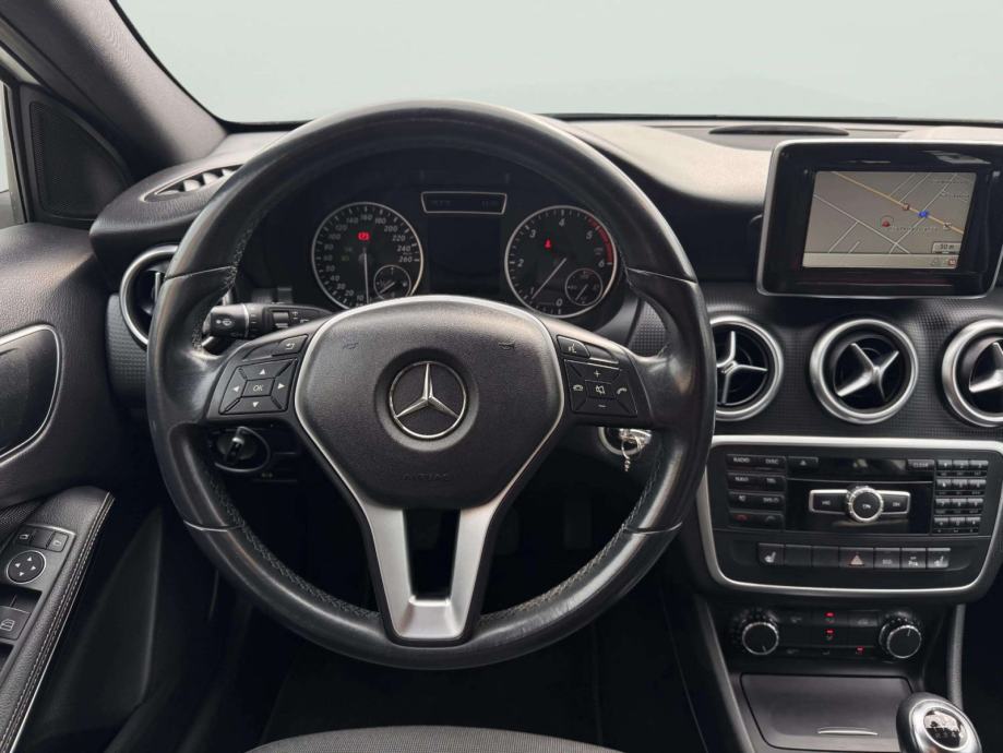Mercedes-Benz A KLASA 180 CDI**PROFILIRANA GRIJANA SJEDALA**REGISTRIRA, fotografija 8