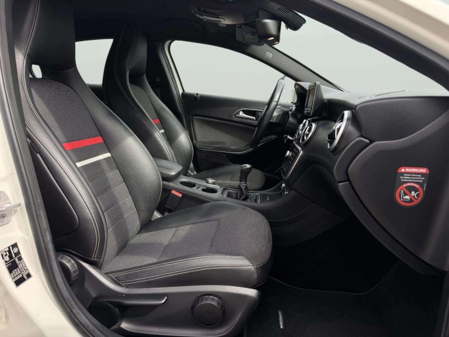 Mercedes-Benz A KLASA 180 CDI**PROFILIRANA GRIJANA SJEDALA**REGISTRIRA, fotografija 11