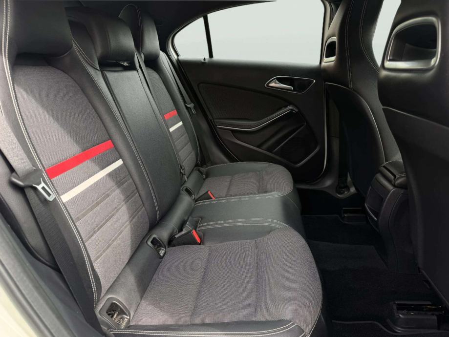 Mercedes-Benz A KLASA 180 CDI**PROFILIRANA GRIJANA SJEDALA**REGISTRIRA, fotografija 12