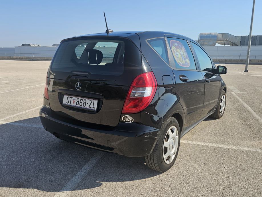 Mercedes-Benz A-klasa 180 CDI registriran do 9/2027, pogled izvana - slika 3