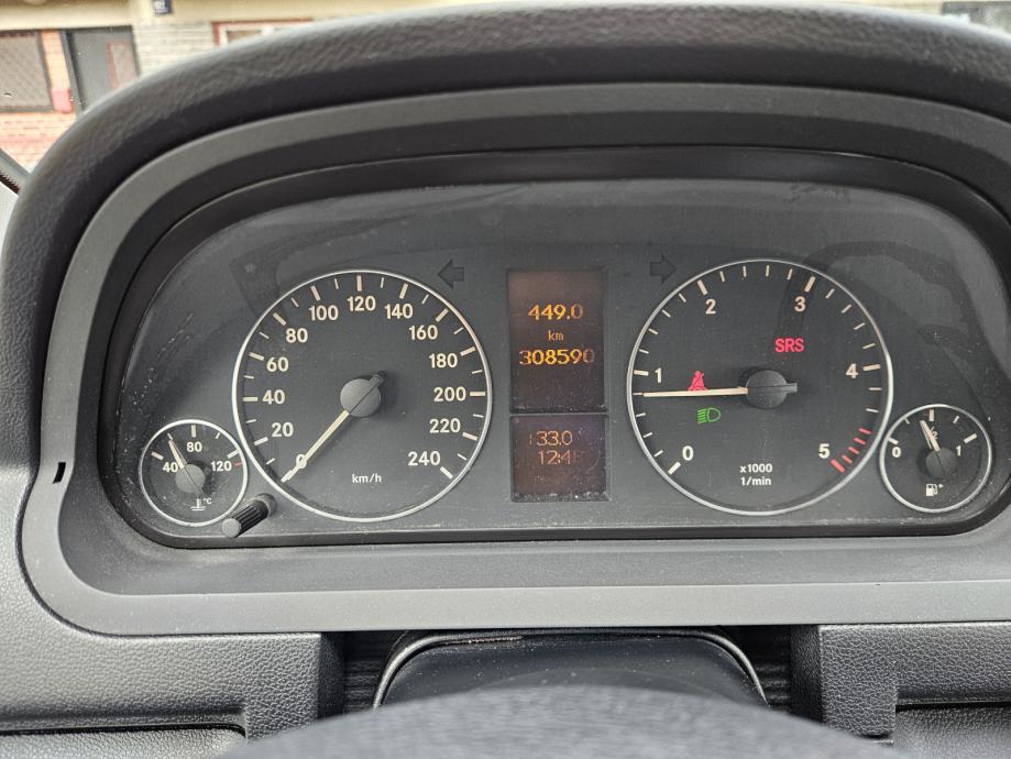 Mercedes-Benz A-klasa 180 CDI, fotografija 10