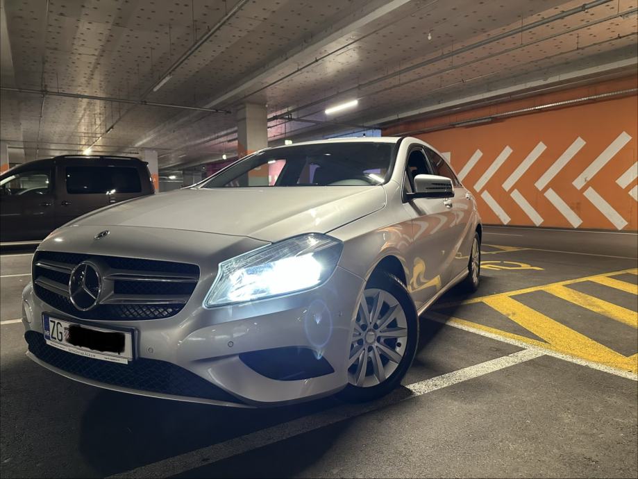 Mercedes A180 CDI, svi servisi u Mercedesu, reg. 5/2027, fotografija 2