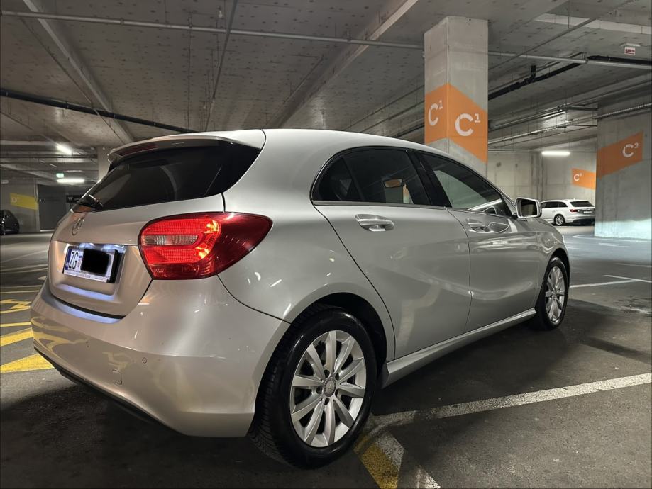 Mercedes A180 CDI, svi servisi u Mercedesu, reg. 5/2027, fotografija 7