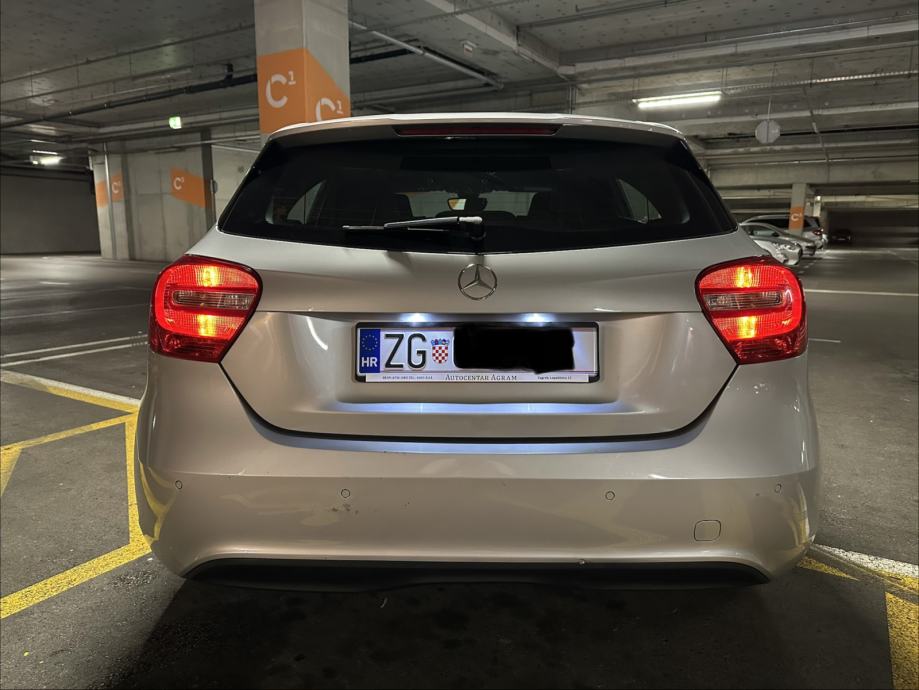 Mercedes A180 CDI, svi servisi u Mercedesu, reg. 5/2027, fotografija 5
