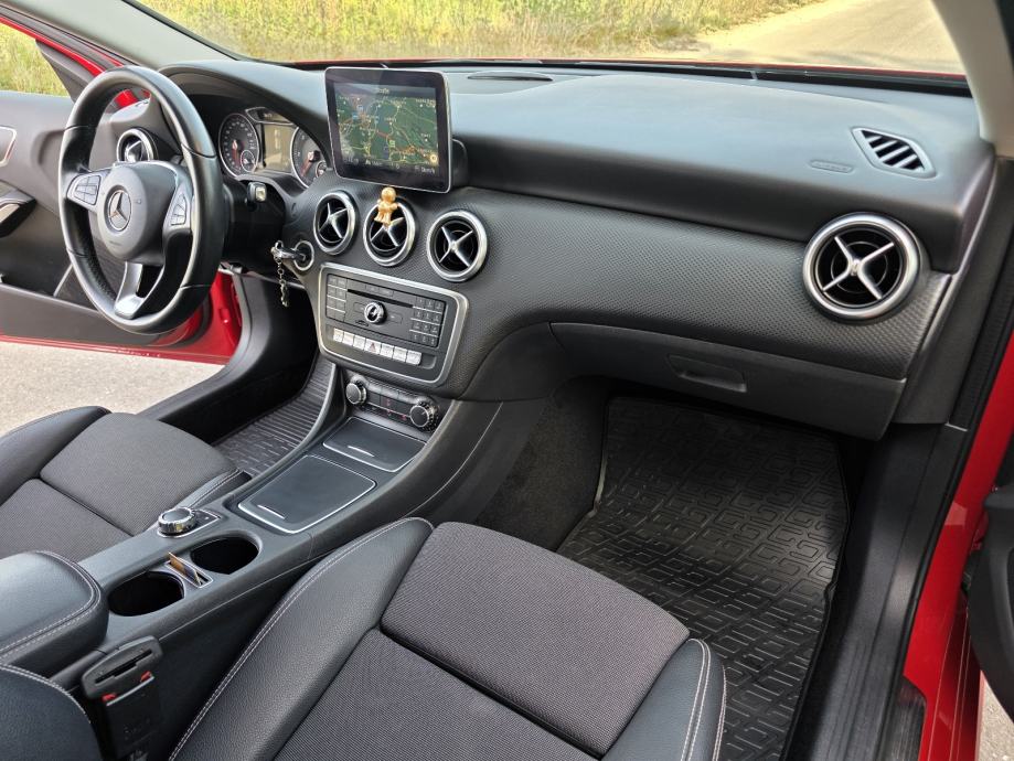 MERCEDES-BENZ A-KLASA 180 d AUTOMATIK !, fotografija 15