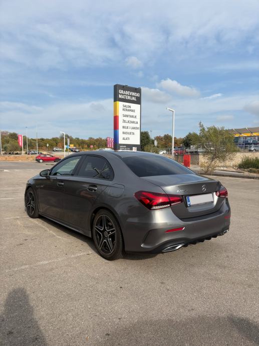 Mercedes-Benz A180d Sedan AMG Line automatik, fotografija 8