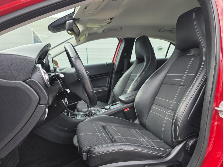 Mercedes-Benz A-klasa 180 d, *URBAN*, TOP stanje, fotografija 9