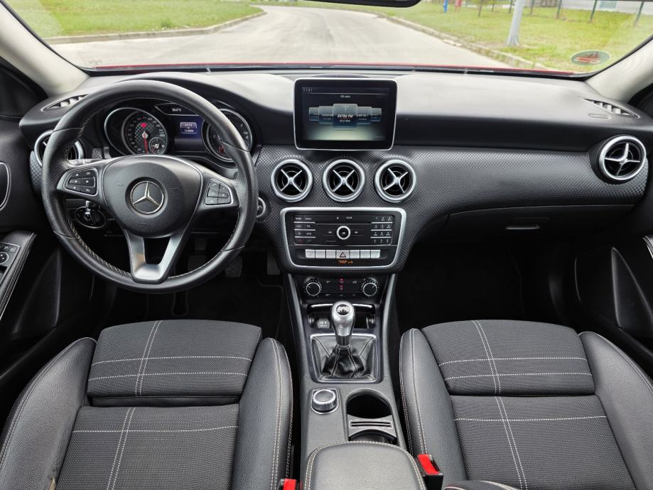 Mercedes-Benz A-klasa 180 d, *URBAN*, TOP stanje, fotografija 15