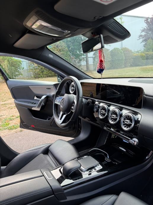 Mercedes-Benz A-klasa 200 automatik, fotografija 11